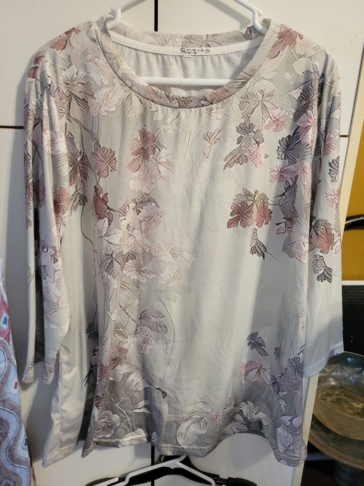 Womens 3xl Floral Grey Blouse
