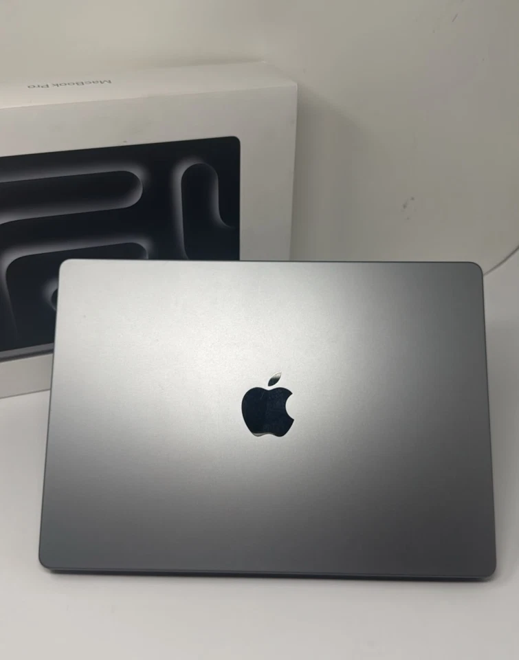 Apple MacBook Pro 14" M3 · 8GB · 512GB, foto 2 di 5