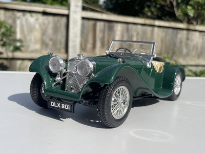 Bburago 1:18 1937 Jaguar ss100 British Heritage Racing grün Oldtimer Modell 124