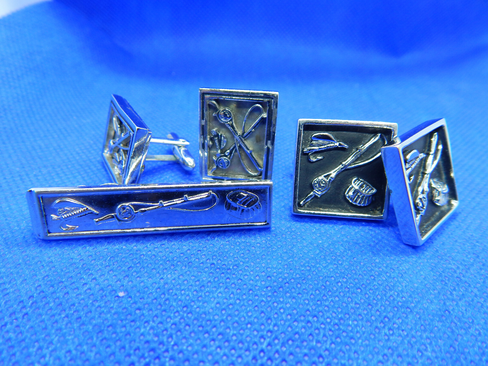 VINTAGE MEN'S CUFFLINKS2 SETS & TIE BAR FISHING THEME MADE BY SWANK 5 PIECE SET eBay