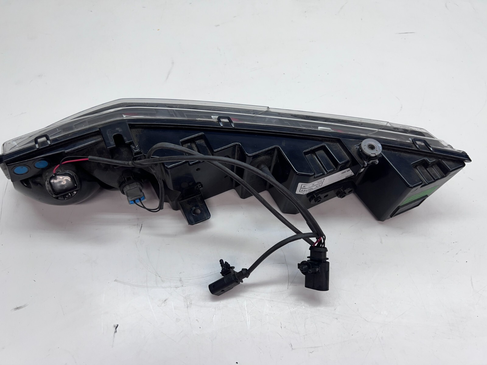 LAMBORGHINI AVENTADOR RH RIGHT PASSENGER TAIL LIGHT TAIL LAMP OEM 470945096E