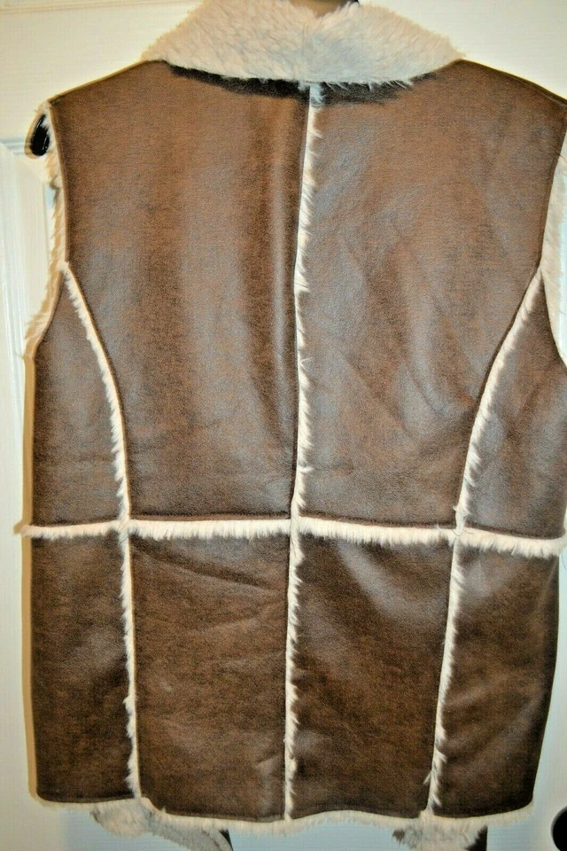 Cripple Creek LARGE OPEN FRONT Western Faux Shearling Vest FUR SEAMS CR13436 $89 - Image 4 of 4