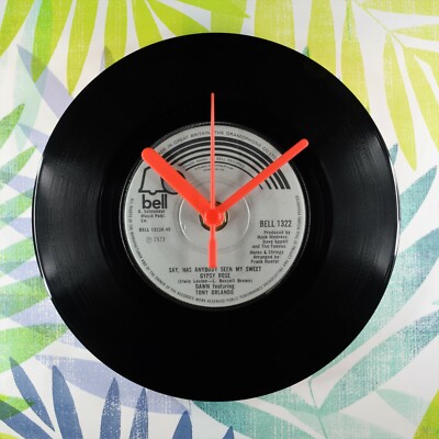 Dawn ''Has Anybody Seen My Sweet Gypsy Rose'' Retro Chic 7'' Vinyl Schallplattenuhr