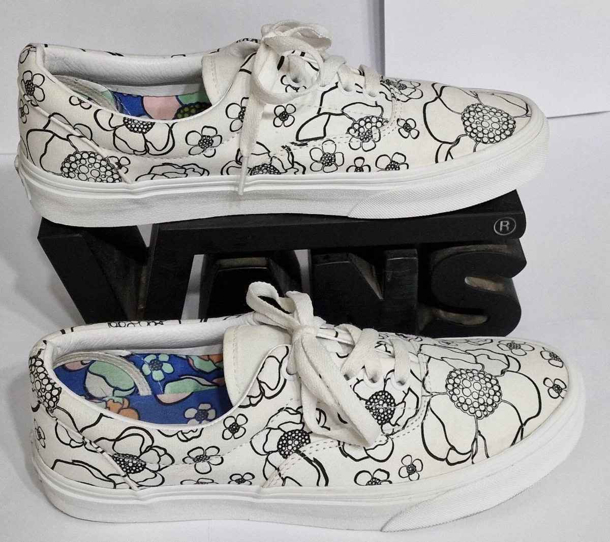 VANS X Colour Me White Flower Trainers limited edition Size 7