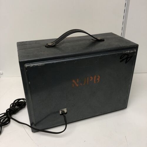 RCA TELEVISION SWEEP GENERATOR WR-59B Powers on - Untested - Picture 2 of 7