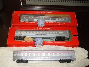 Set of THREE  Lionel Santa Fe HO Passenger Cars # 0712-0713-0715 GOOD COND.