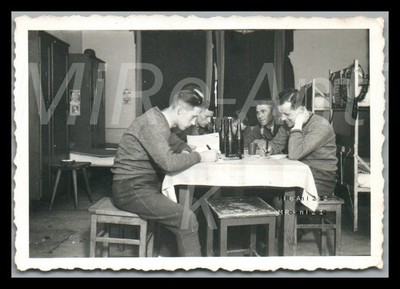Foto, WK2, 342.I.D., Maily-le-Camp, auf Stube, Briefe an die Heimat, L280L