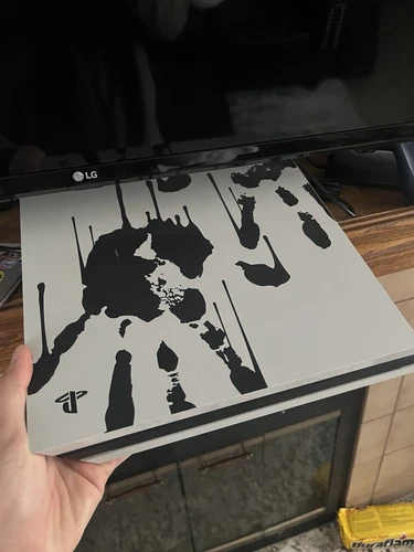 Sony PlayStation 4 Pro 1TB Console & Controller Call Of Duty Games