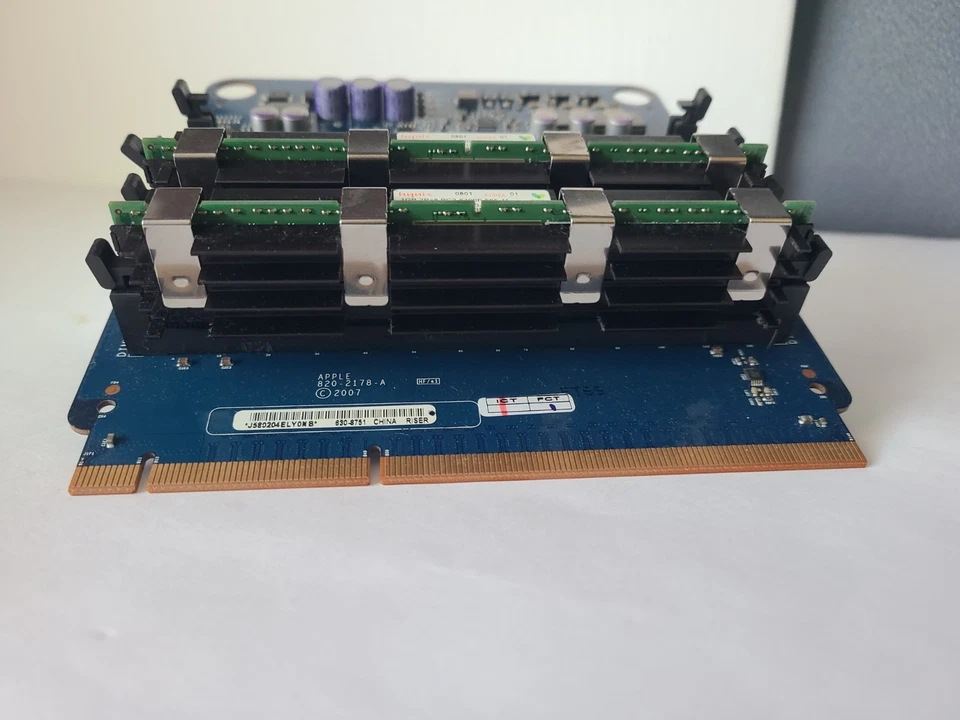 Genuine Apple Memory Riser Card with 2x1 Gb RAM A1186 for Mac Pro 820-2178-A - Image 2 of 4