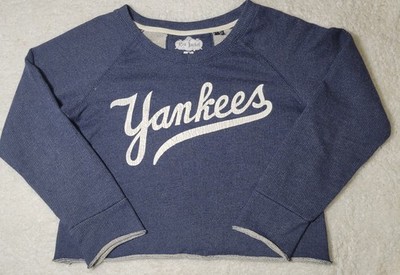 Red Jacket Yankees Cropped Sweatshirt Womens Large NY MLB Distressed Graphic