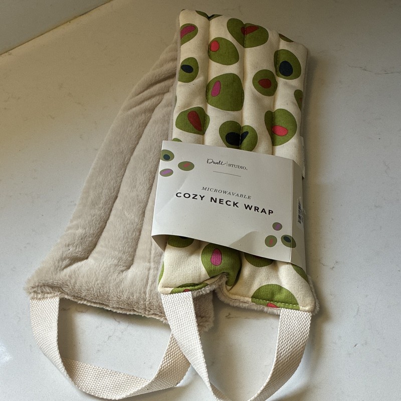 DwellStudio Microwavable Cozy Neck Wrap Hot/Cold Pain Relief Reusable Cotton