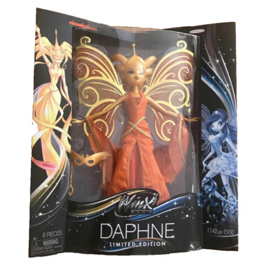 WINX CLUB DAPHNE DOLL COMIC CON LTD DELUXE EDITION RARE AND COLLECTIBLE BNIB!!!