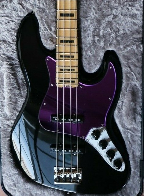 Fender American Deluxe Jazz Bass W Original Case For Sale Online Ebay