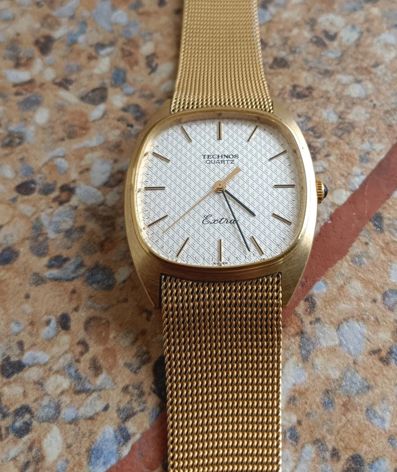 Reloj de Vestir Vintage Technos Cuarzo Hecho en Suiza Extra ESA 927.001 Foto 2 de 4