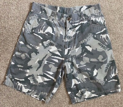 TRAUMHAFTE AIRWALK CAMMO CHINO SKATEBOARD SHORTS S SMALL ANZUG 30 - 32 W 