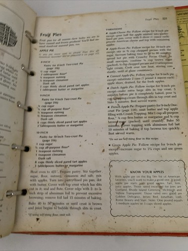 Betty Crocker's Cookbook Red Pie Cover 5 Ring Binder Vintage Crockers 1960s/70s - Picture 11 of 22