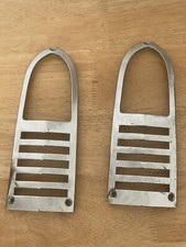 Chevrolet 1951-1952 Parking Light Housing Bezels Pair 5940111 5940112 Lh Rh Chevrolet 1951-1952 Parking Light Housing Bezels Pair 5940111 5940112 Lh Rh