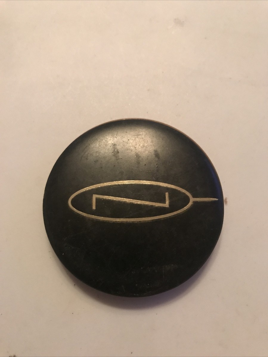 Mista Mil – Off Center of Attention Niche center cap, part # 10331C, 10331, (1 Used Cap) | eBay