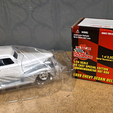 Racing Champions 1939 Chevrolet Sedan Delivery 124 Diecast Hot Rod Silver Se Racing Champions 1939 Chevrolet Sedan Delivery 124 Diecast Hot Rod Silver Se