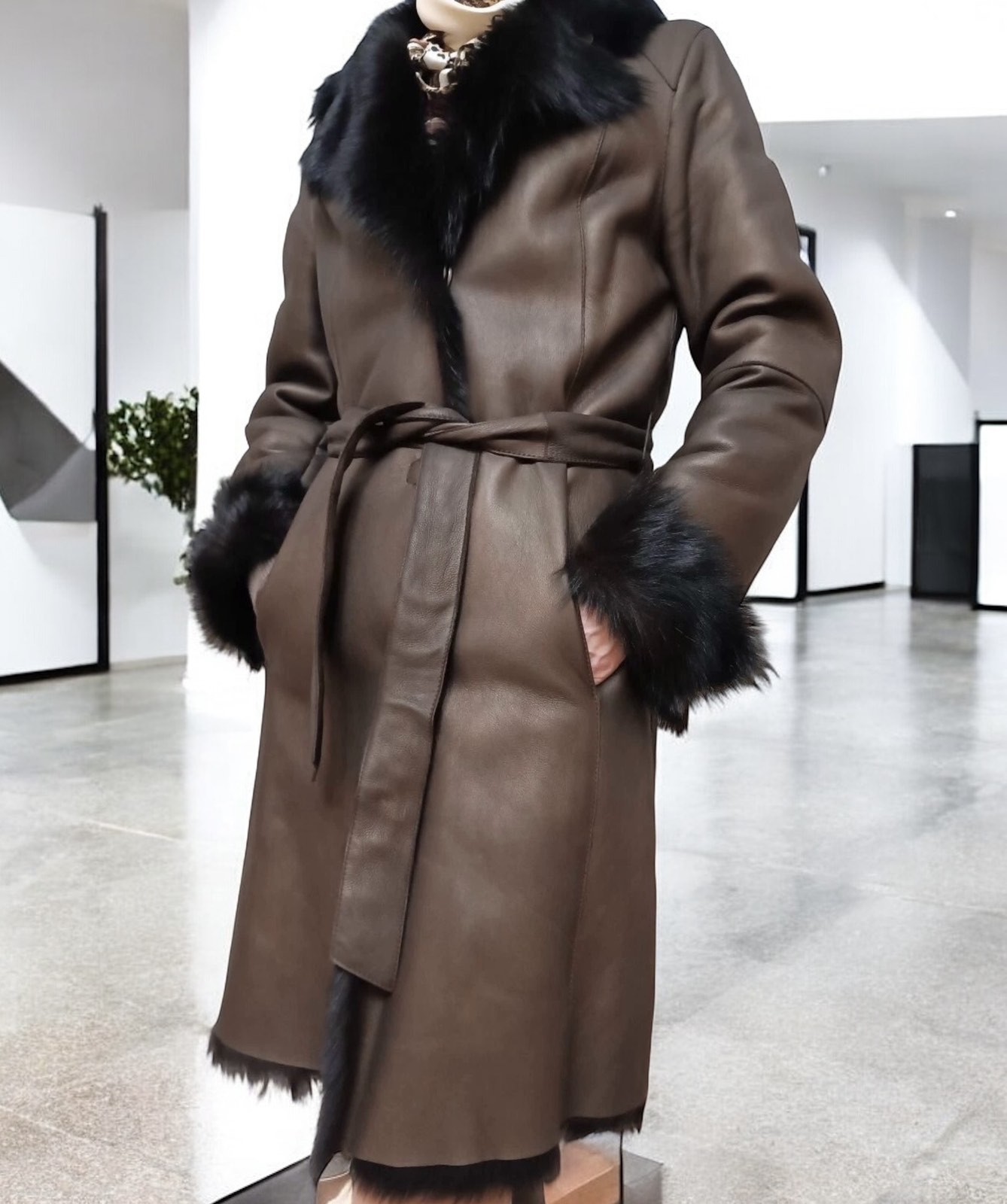 Brown leather Toscana sheepskin shearling coat belted  IT42