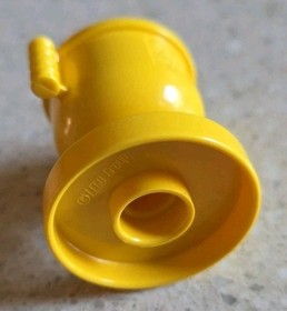 LEGO DUPLO - YELLOW RALLY CAR RACE PRIZE CUP - 10589 - VINTAGE - USED