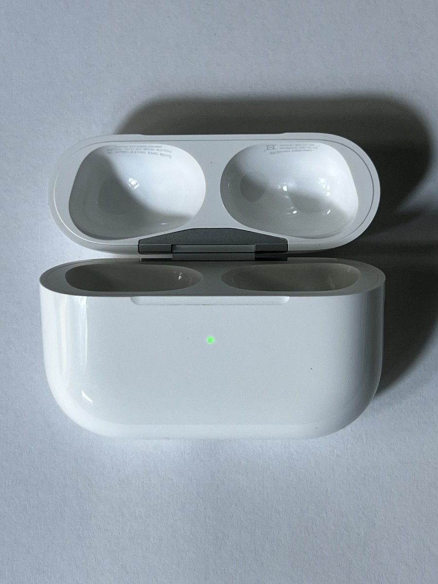 Apple AirPods Pro 2nd Generation Charging Case Replacement A2700