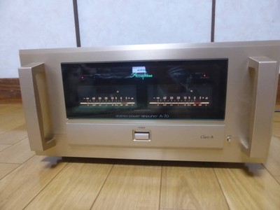 Accuphase A-70 Stereo Power AmplifierOpens