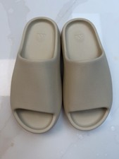 Adidas Yeezy Slide