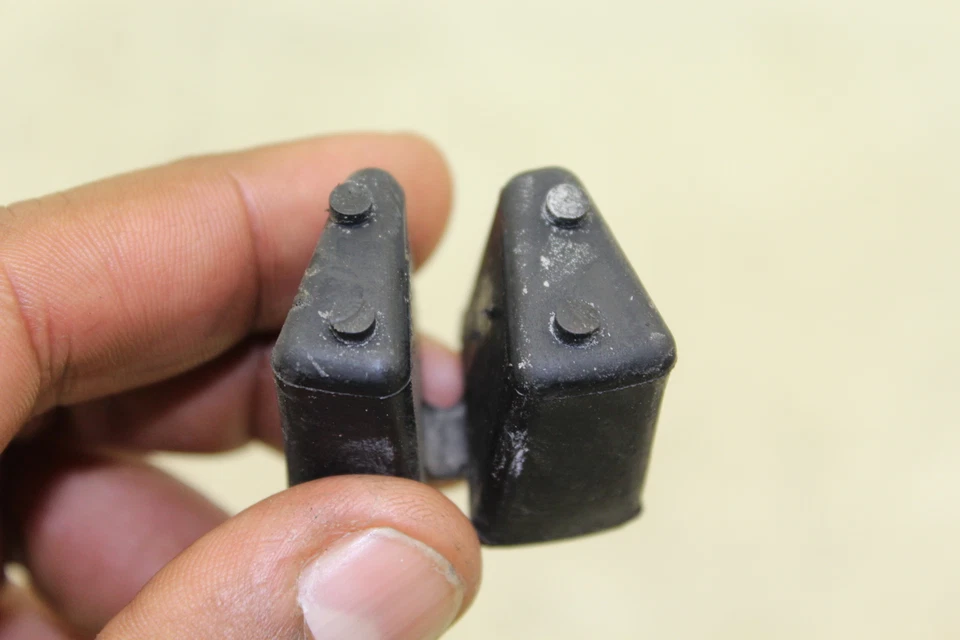 Hyosung GT250 2004 04 Comet Naked OEM buje trasero amortiguadores amortiguadores P1 Foto 2 de 2