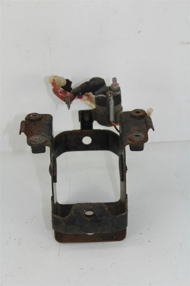 Honda CB175 1973 caja portabaterías  Foto 2 de 4