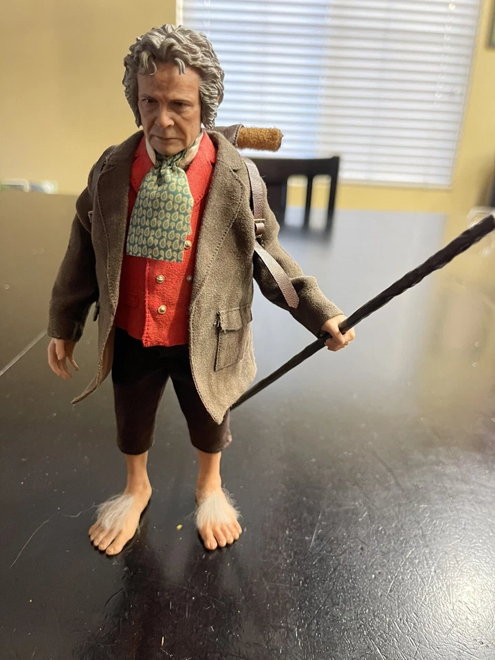 比尔博·巴金斯第六比例人偶 Sideshow 和 Asmus 玩具 — 第 3/4 张图片