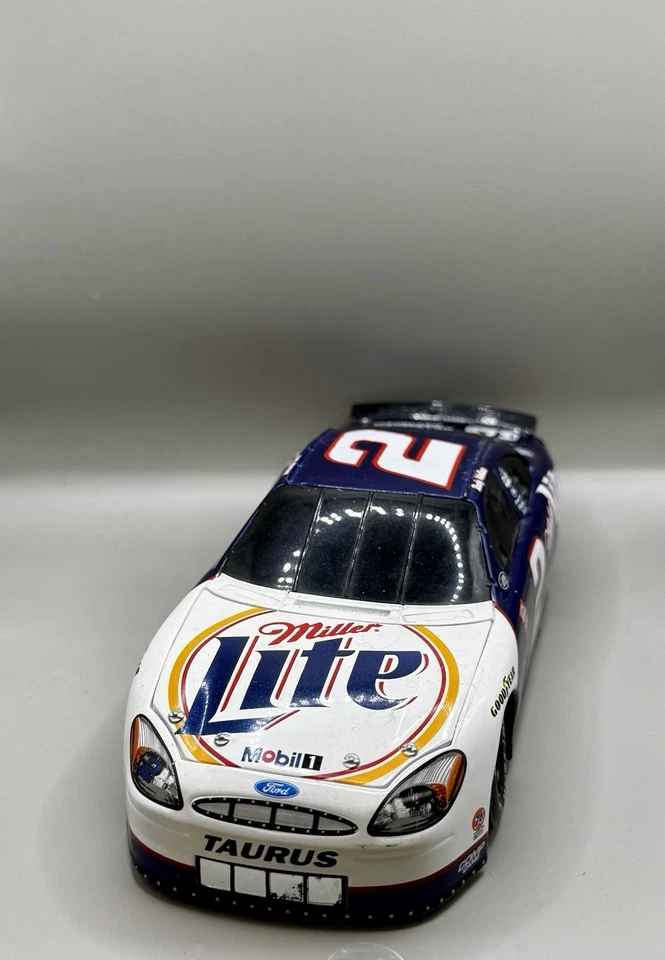 Rusty Wallace #2 Miller Lite 2000 1/24 Diecast NASCAR *NO BOX* - Image 2 of 4