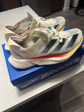 adidas Adizero Adios Pro 3 Ivory Crystal Sand - IG6442 USED 8.5 NO BOX