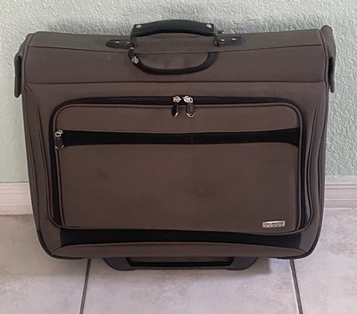 Ricardo Beverly Hills Mar Vista Rolling Garment Bag Brown Luggage