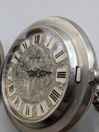 Vintage Molnija Russian Pocket Watch - Picture 4 of 4