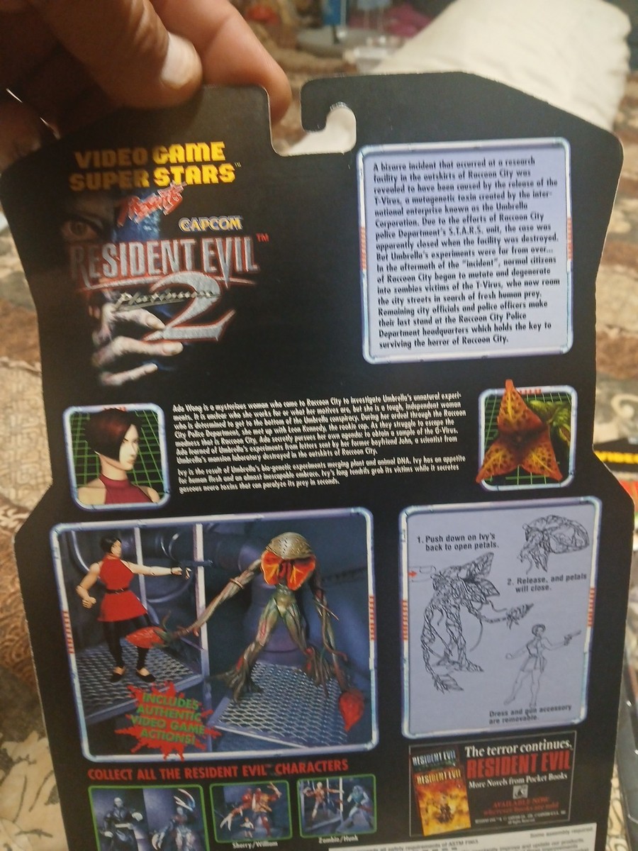 Toy Biz Capcom Resident Evil 2 Ada Wong & Ivy Figures Video Game