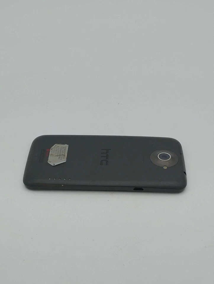 HTC One X 16GB Black AT&T Smartphone For Parts/Repair - Image 3 of 4