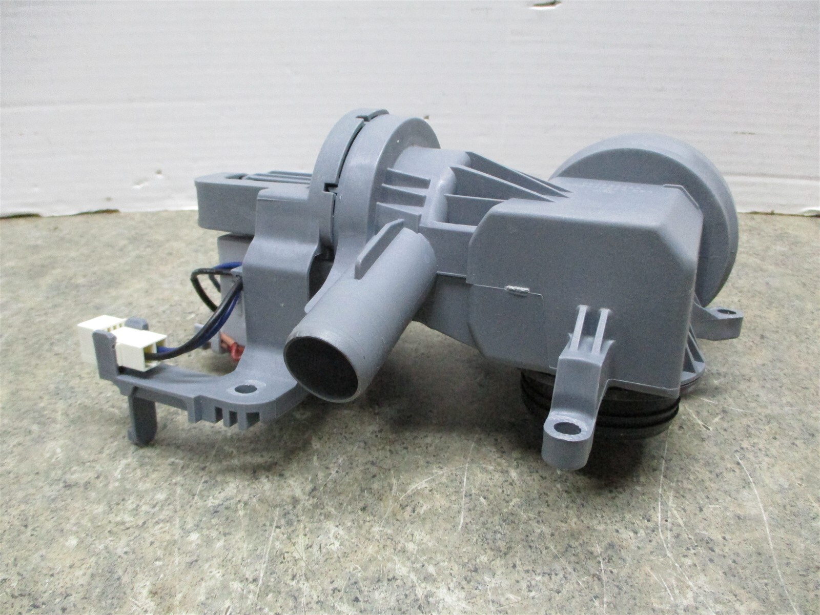 Whirlpool Washer Drain Pump Replacement Part W10425238-image