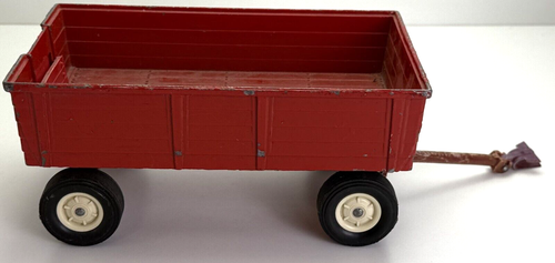 ERTL - Red Barge Wagon w/Sliding Endgate - 1:16 scale - Picture 4 of 7