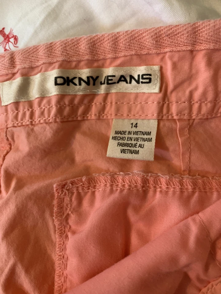 Pantalones Cortos DKNY Jeans Mujer Coral Bolsillos Frontales Planos Informales Talla 14 Foto 4 de 4