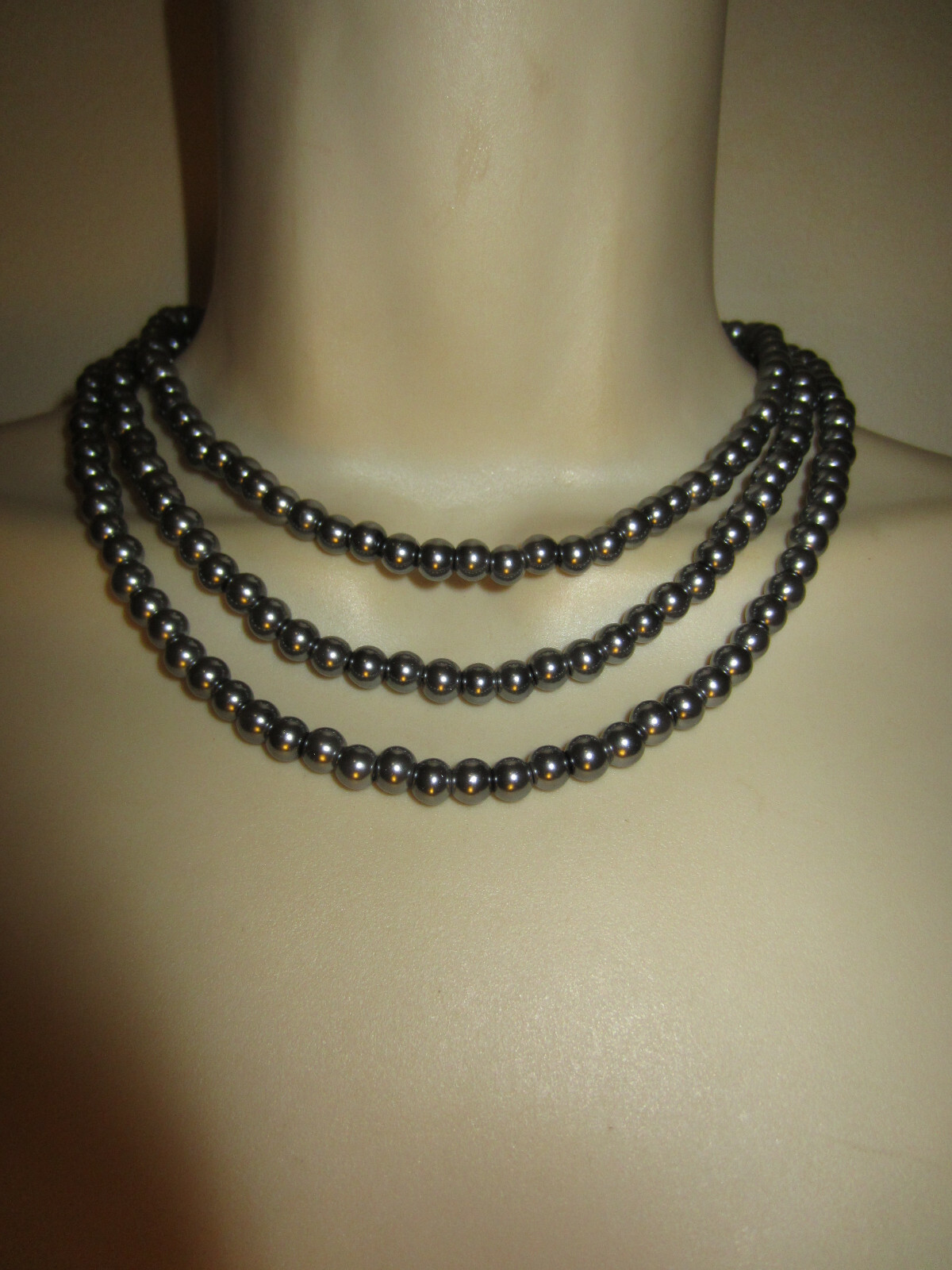 Collier multi rangs gris en perles de verre bijou fantaisie femme 45cm