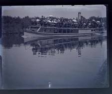 GLASS NEGATIVE NORFOLK STEAM BOAT QUEEN OF BROADS PASSENGERS c1910