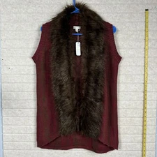 NEW Charming Charlie Sleeveless Knit Maroon Red Vest Brown Faux Fur Collar S NWT