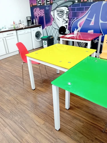 Cafe /Restaurant Tables and Chairs
