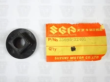 Suzuki NOS NEW 35695-32401 Spacer GN GS SP