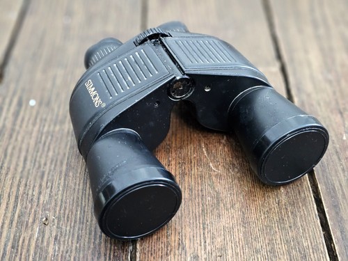 Simmons Black Binoculars 10x40 Model 1126 Fully Coated Optics w/Case - Picture 2 of 9