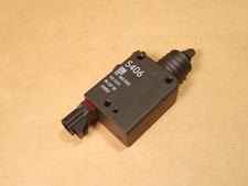 1x ZV Stellmotor Opel Vectra B, Omega B, Astra G, Zafira A 90460062