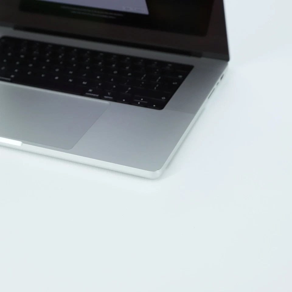 Apple MacBook Pro 16" M1 Max · 64GB · 512GB, photo 4 of 5