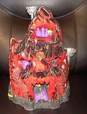 Mighty Max Playset Trapped In Skull Mountain Bluebird Toys 1992