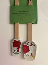 New Snoopy Peanuts Christmas Silicone Spatula Spoon Set of 2 Holiday Gift NWT